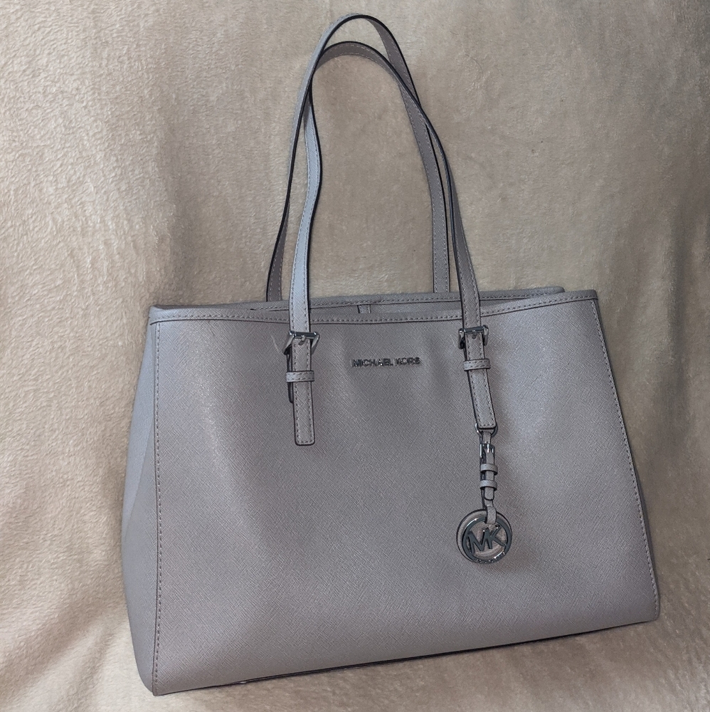Pearl Gray Michael Kors Jet Set Travel Tote